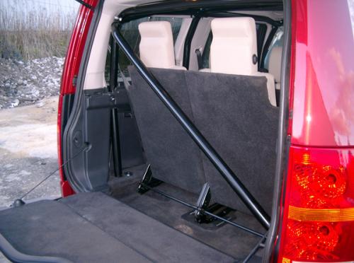 Land Rover Discovery internal roll cage