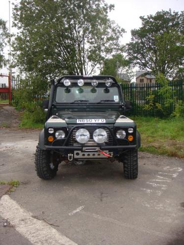 Land Rover Defender short roll cage and snorkel